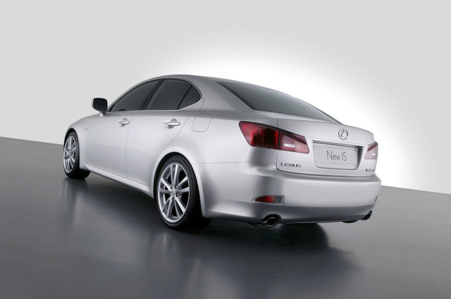  Lexus IS250 2005 года  (фото 126 из 141)
